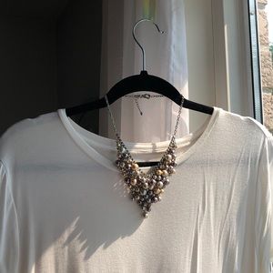 Chunky pearl necklace